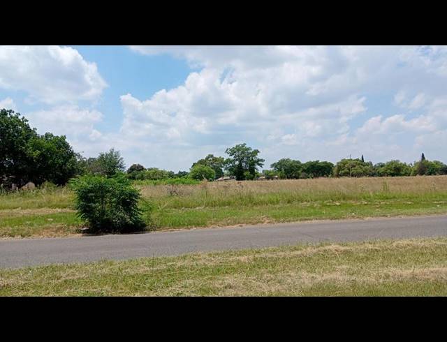 LAND FOR SALE IN CARLETONVILLE